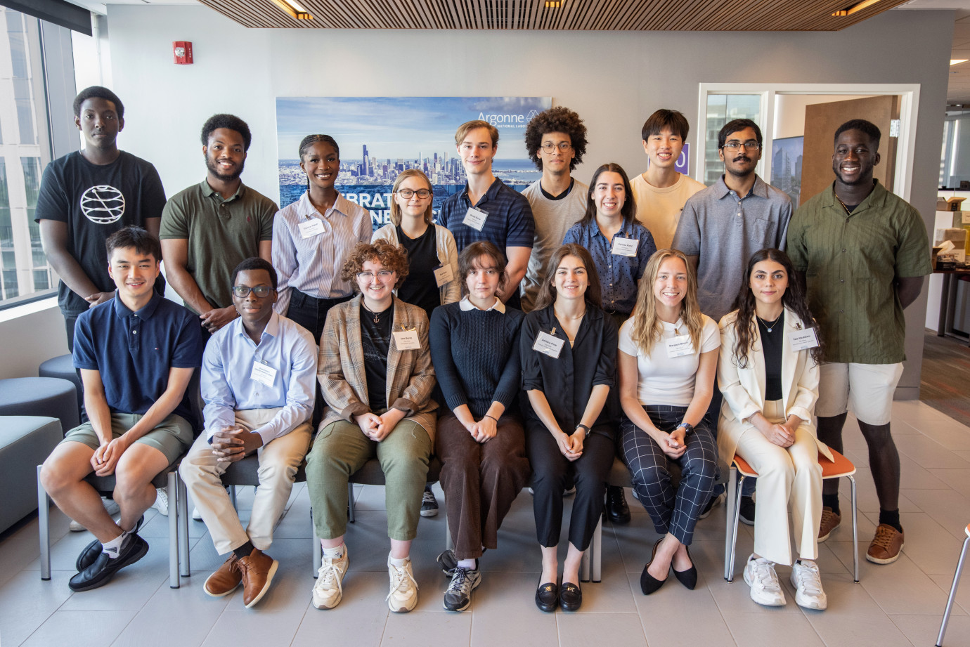 Open Quantum Initiative Undergraduate Fellowship | Chicago Quantum 